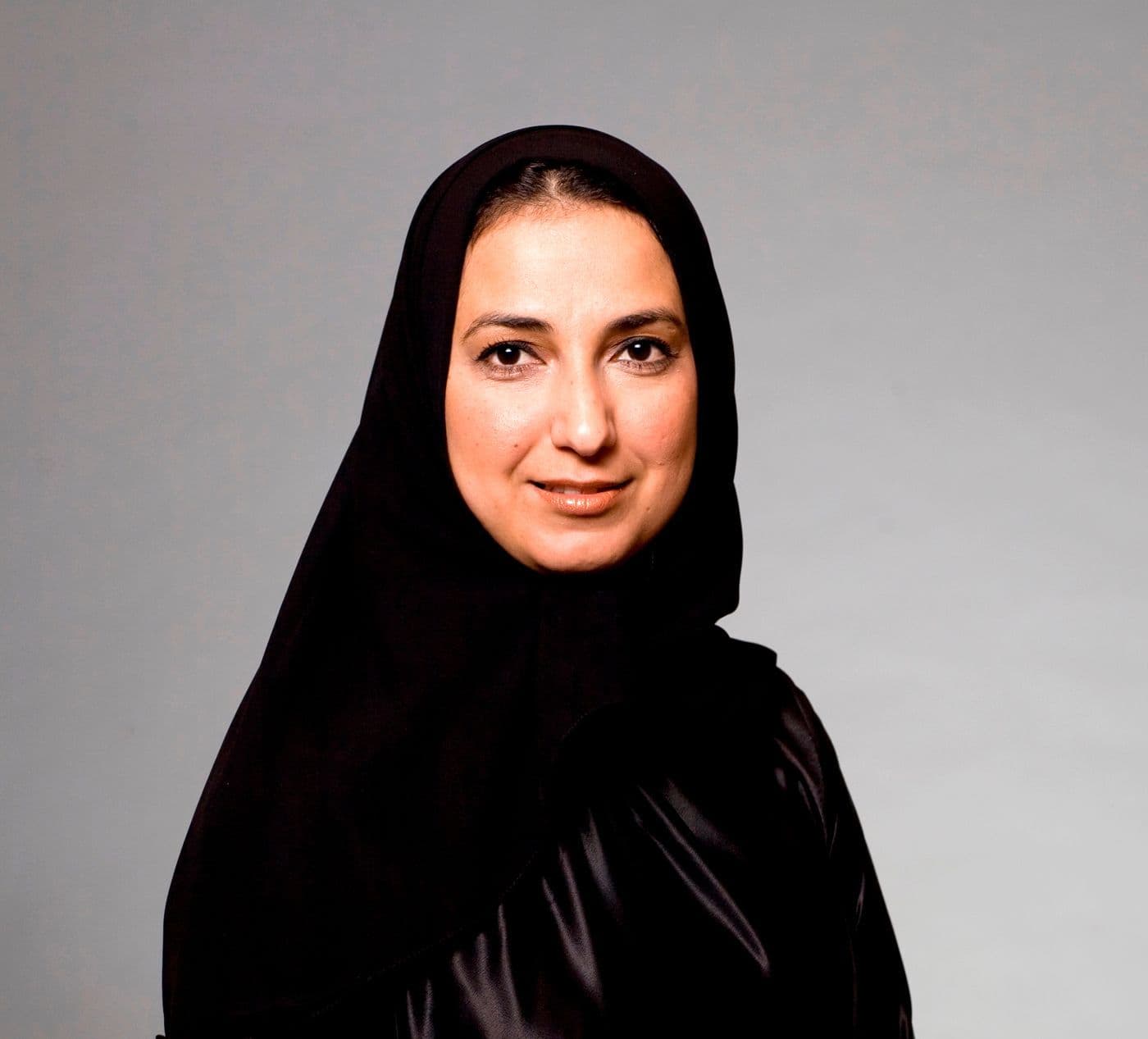 د.نوال الحوسني.jpg